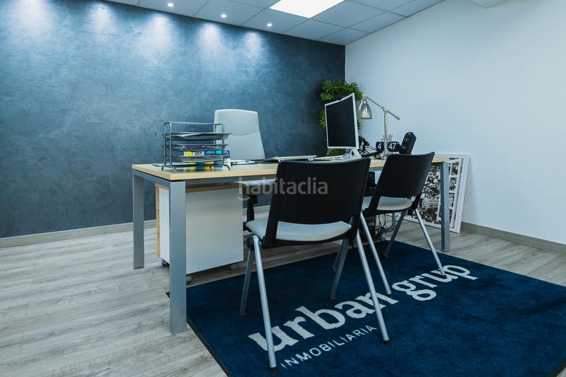 Foto 7ff2bd75-2e77-4fb0-bc34-5683794c3bc2. Piso local vivienda ideal para parejas o inversores. en Hospitalet de Llobregat (L´)