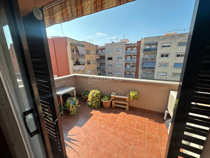 Foto a522b2fc-9fa4-4156-8132-e773a15890d8. Reihenhaus mit heizung parking in Centre Viladecans