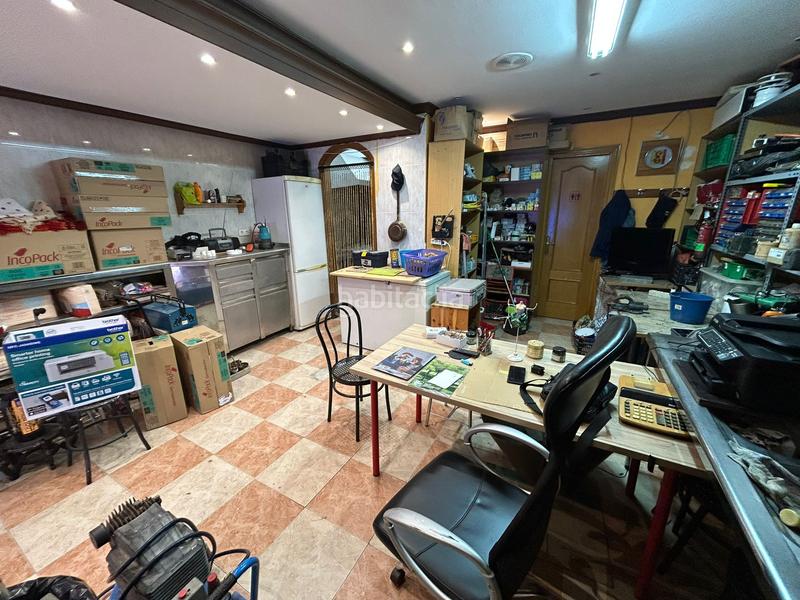 Foto b47aa281-b9e0-4ffd-9795-c7463545de7f. Business premise in La Gavarra Cornellà de Llobregat