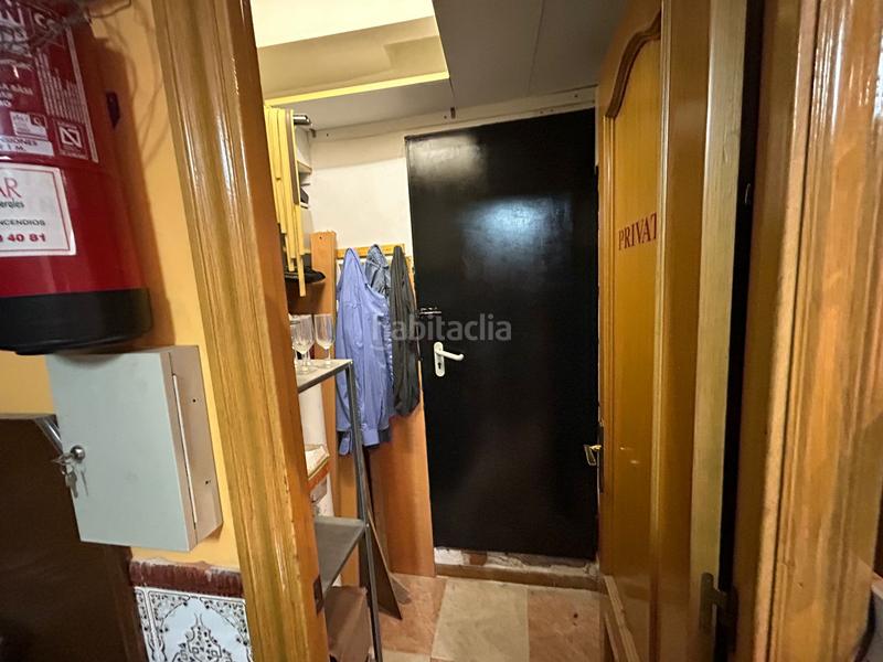 Foto 52e14541-8f0a-43f0-92e9-9662a1506736. Local comercial en La Gavarra Cornellà de Llobregat