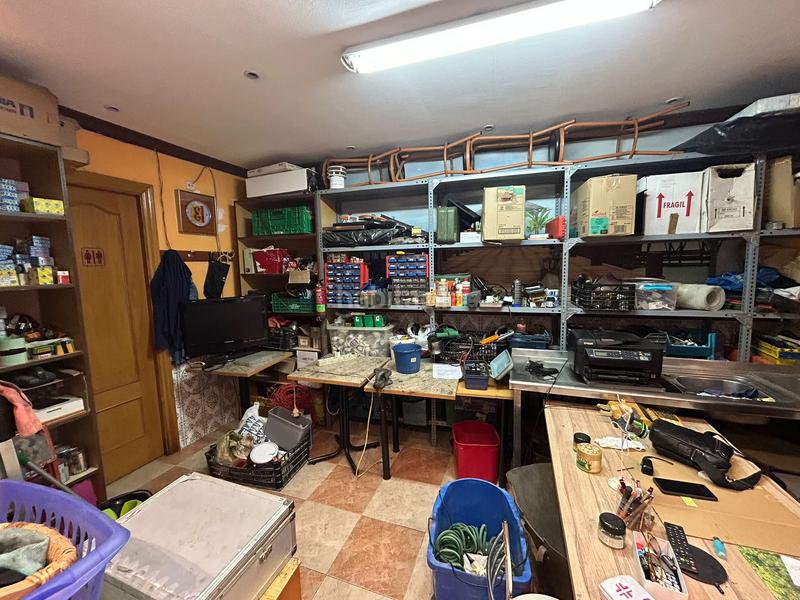 Foto 70841efb-f02f-491f-8bf6-60bc24d4471c. Local comercial en La Gavarra Cornellà de Llobregat