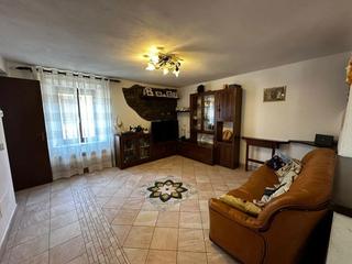 Maison à Centre-Cordelles. Chalet adosado de 4 plantas listo para entrar a vivir