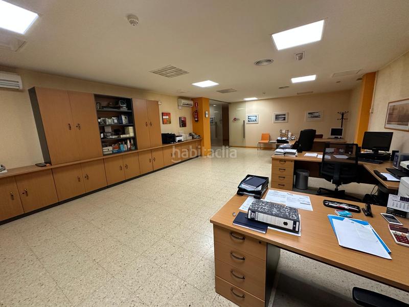 Foto c7e8b23e-1e40-4a45-8209-0fa2358385f2. Geschäftsraum in carrer de sant gabriel 4 in Montesa Esplugues de Llobregat