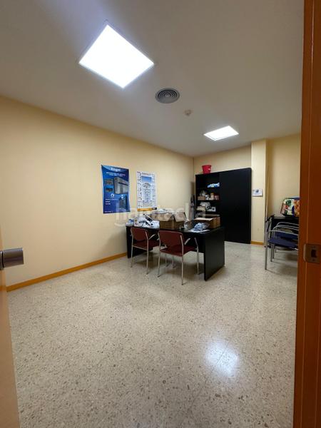 Foto 3a1b795e-74c3-416b-8c04-87f15f32dcce. Local comercial en carrer de sant gabriel 4 en Montesa Esplugues de Llobregat