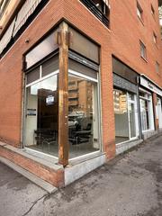 Business premise in Plaça Teresa Valls i Diví