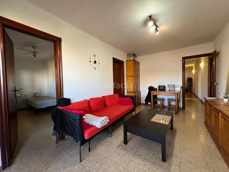 Foto 0492f95c-db72-49ef-8f56-94af5a0835f9. Piso oportunidad ! piso luminoso y con terraza exterior en Ripollet