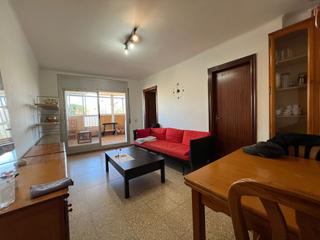 Appartement à Ajuntament-Maragall. Oportunidad en ripollet! piso luminoso y con terraza exterior