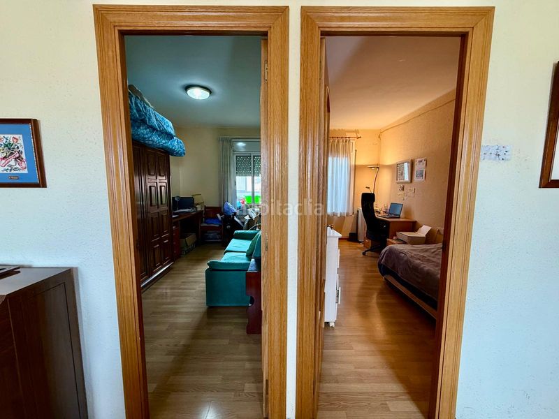 Foto 035d7604-8d4a-42e6-a386-d91721a2c0c2. Piso en Centre Cornellà de Llobregat