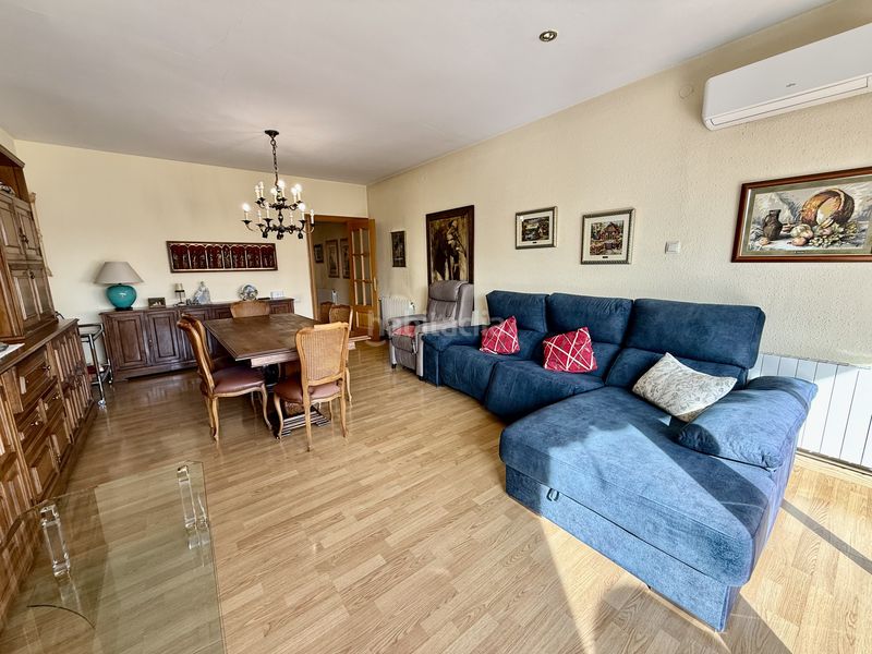 Foto 7043ec14-0666-4795-96ff-84b3643eb809. Piso en Centre Cornellà de Llobregat
