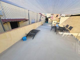 Piso en Can Rull. Casa adosada reformada con piscina, terrazas y garaje doble en s