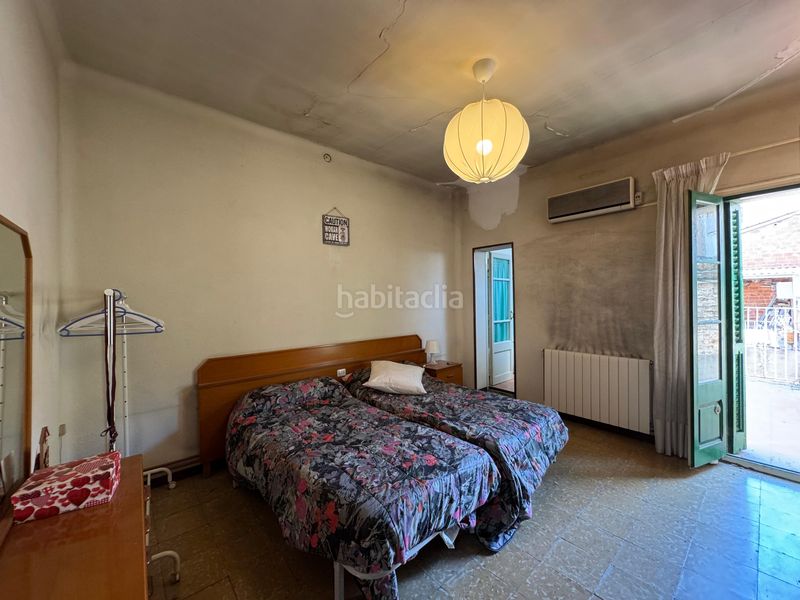 Foto 0089d86b-aa5f-4bd8-b1dc-c1f7ec4caab7. Casa adossada amb calefacció aparcament a Centre Sabadell