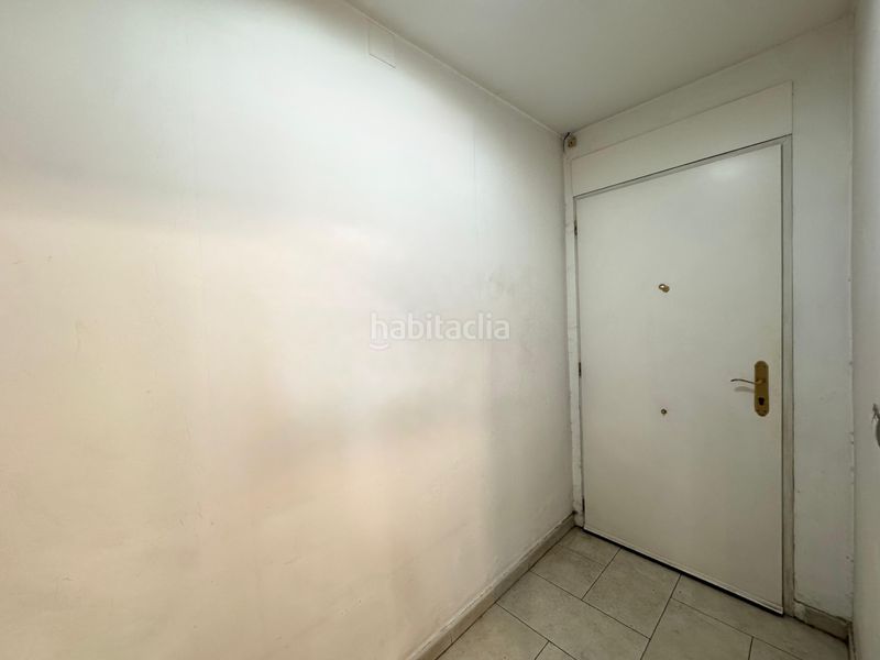 Foto 3ddf89d9-b11b-478c-b46e-f6eda35c81d1. Casa adossada amb calefacció aparcament a Centre Sabadell