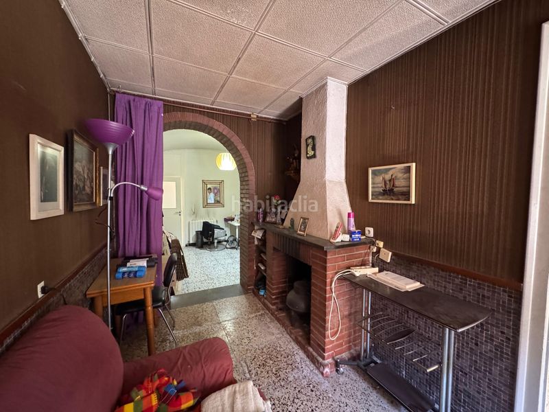 Foto 50d9adbe-736f-4a49-bfc2-417db267051f. Casa adossada amb calefacció aparcament a Centre Sabadell