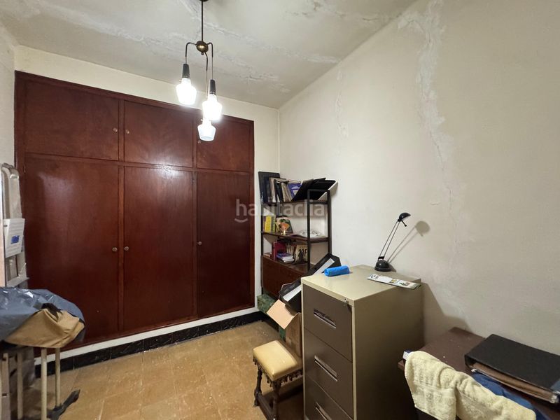 Foto 91fc44ed-9d6c-4819-961c-cadd091116de. Casa adossada amb calefacció aparcament a Centre Sabadell