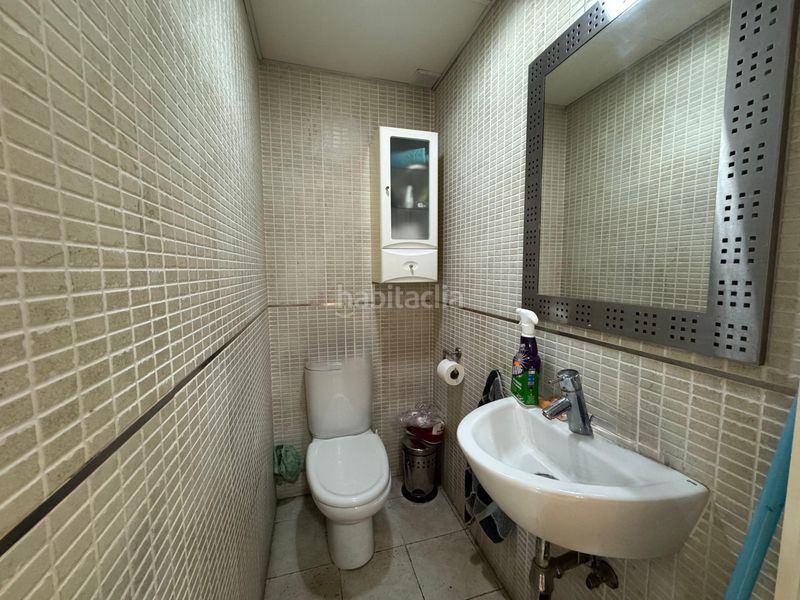 Foto e9628248-86e0-4ed5-9434-599981bba1a8. Casa adossada amb calefacció aparcament a Centre Sabadell