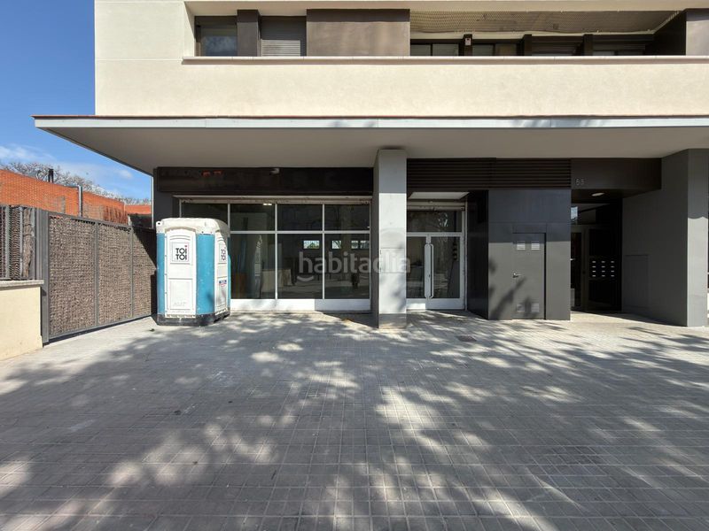 Foto 55742627-c252-475c-a654-e0e67cbe12a4. Local comercial a Almeda - El Corte Inglés Cornellà de Llobregat