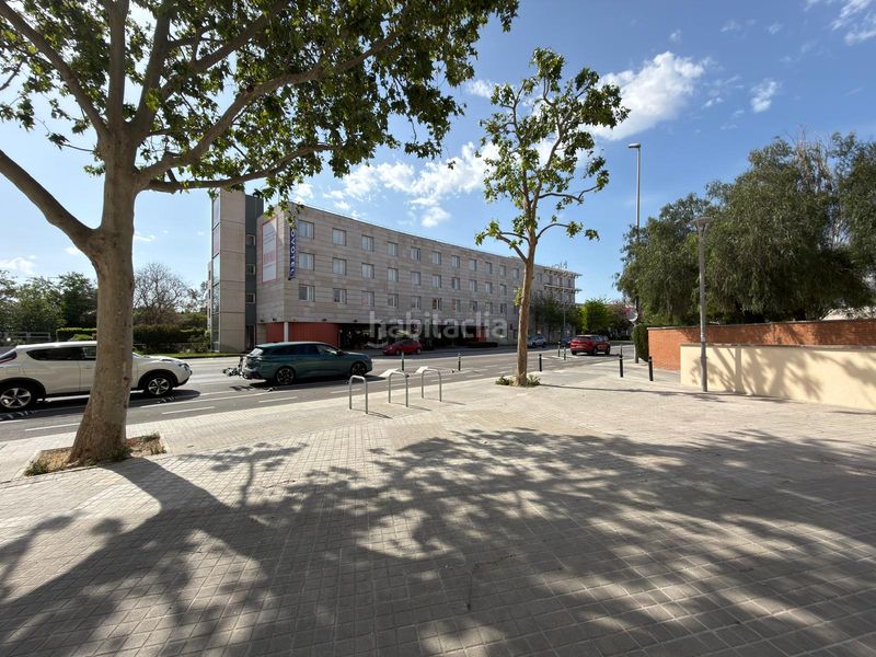 Foto caa1b0d4-d294-40cd-b696-bb8db8e41b19. Local comercial a Almeda - El Corte Inglés Cornellà de Llobregat