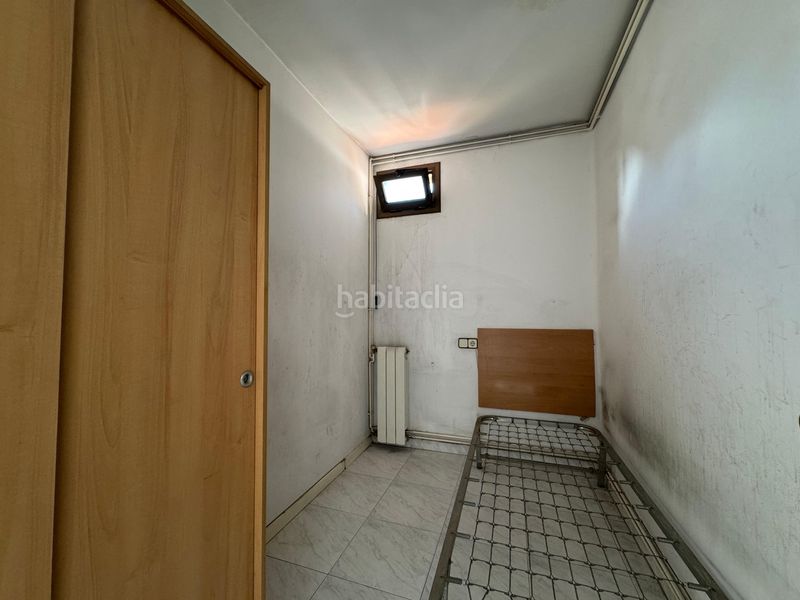 Foto ca82c40b-de9a-439e-9b2d-c5107182e073. Casa adossada amb calefacció a Centre Sabadell