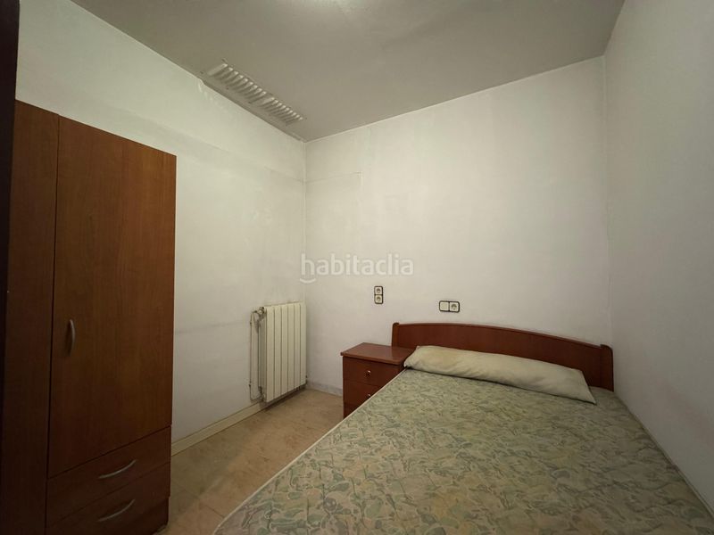 Foto d4d6e73e-9f45-448c-85d3-377e994057cc. Casa adossada amb calefacció a Centre Sabadell