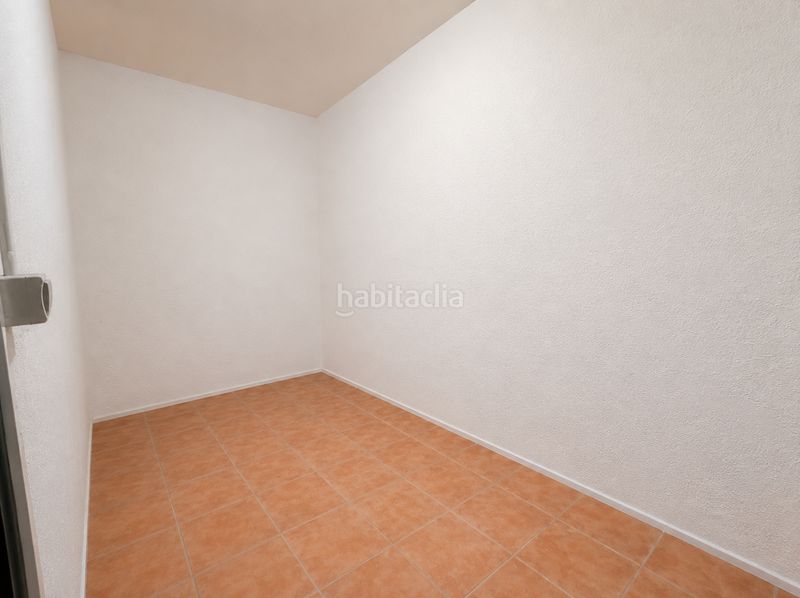 Foto f58bd1e7-dd3b-4990-8c41-8b47a960e8b6. Pis amb aparcament a Can Rull Sabadell
