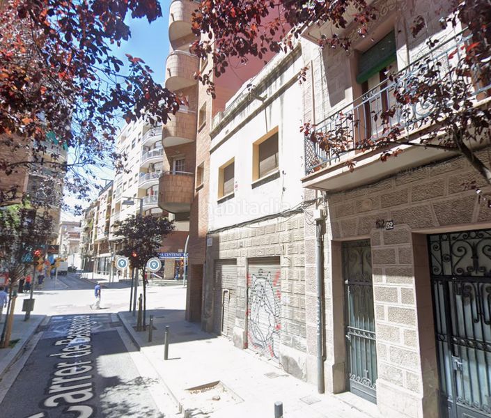 Foto a1ce43fc-b504-4987-8f69-8b22a88cc3b3. Casa a Sants-Badal Barcelona
