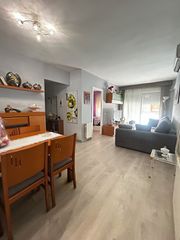 Pis  Pasaje jaume blanchart, de. Exclusiva vivienda reformada en el corazón de lhospitalet  junto