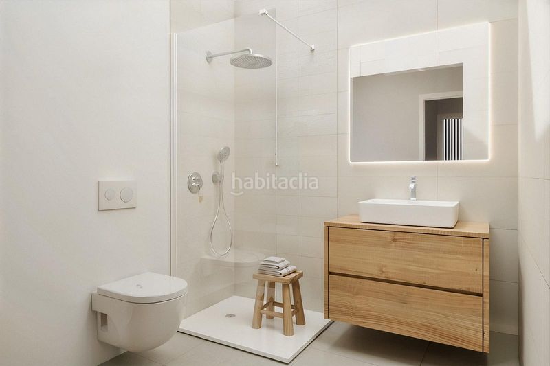 Foto 5e7b71e9-ad2d-460a-8303-e81b2d497034. Àtic amb calefacció a Centre Hospitalet de Llobregat (L´)