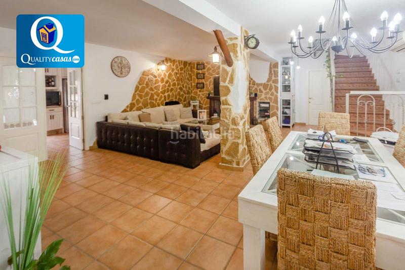 Foto 93648d39-7be3-479d-b8ec-329587d0abea. Chalet  en venta , 4 dormitorios. en Almajada-Ravel Mutxamel
