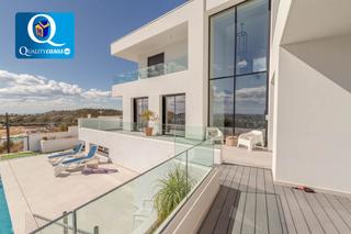Xalet a Golf Bahía. Chalet en venta en puig campana golf, 5 dormitorios.