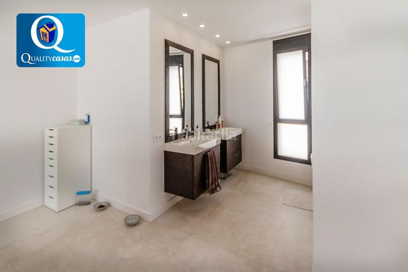 Foto d7292963-c61a-4a1f-b778-d8da1c6b03e4. Chalet mit heizung parking in Golf Bahía Finestrat