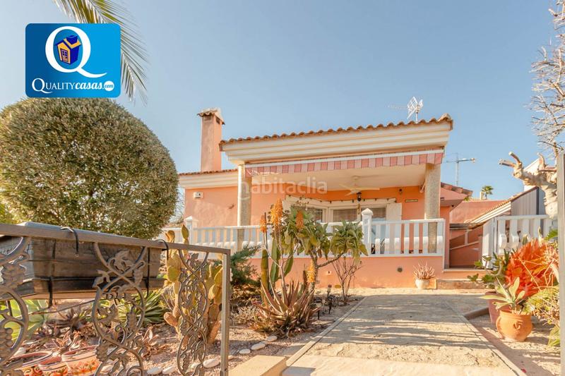 Foto 5c89360a-523e-4d89-a6fe-8d2c16286b14. Chalet  en venta en cotoveta, 3 dormitorios. en Mutxamel