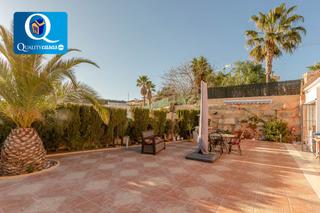 Chalet en Bonalba-Cotoveta. Chalet en venta en cotoveta, 3 dormitorios.