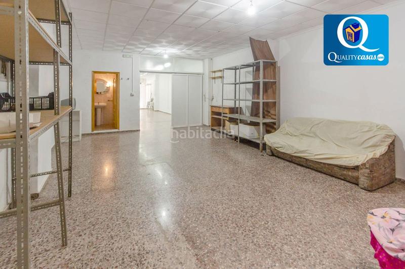 Foto 0a5b75e8-3268-4869-88c5-b7a7c097204e. Local comercial local en venta en centro. en El Carril - Paseo de Chapi Villena
