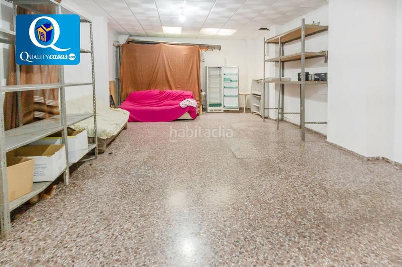 Foto cbba11f1-e63c-4d17-a95d-53063f6ec9f0. Local comercial local en venta en centro. en El Carril - Paseo de Chapi Villena