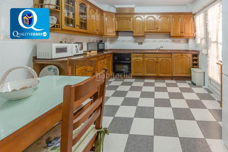 Foto 7378a0f9-9d18-4ef0-8c8c-1b00a5be8546. Casa con riscaldamento in El Carril - Paseo de Chapi Villena