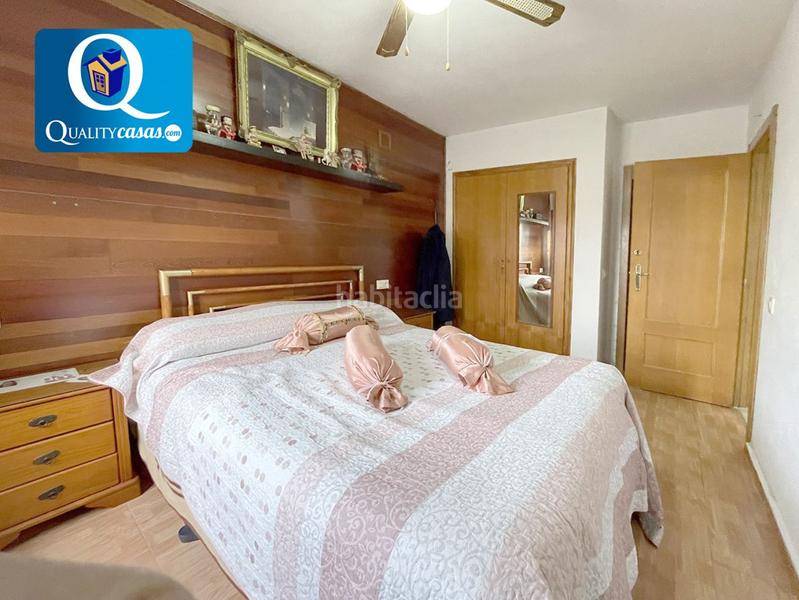 Foto 36afa1e3-7423-4e53-95a0-cb57067bd9a6. Casa adossada a Busot