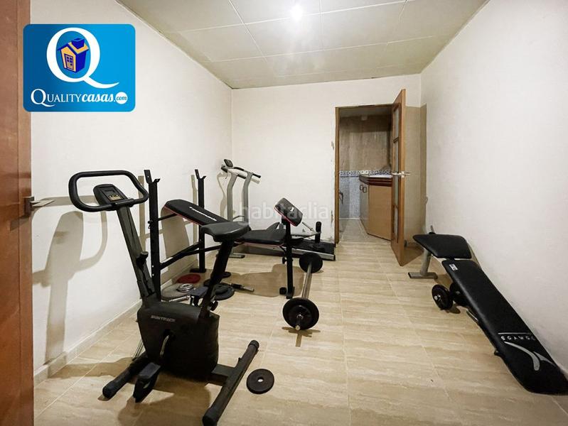 Foto 6e916a79-2714-4bff-96fe-46a5c968f887. Casa adossada a Busot