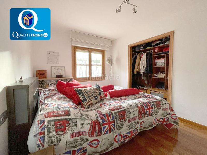 Foto 704dcb42-e97d-40f5-91d8-e8eeaeccdc86. Casa adossada a Busot