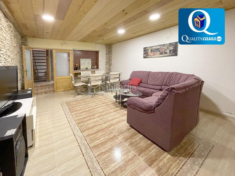 Foto f678cd7b-d2ac-4939-8074-2f71fa8287db. Casa adossada a Busot