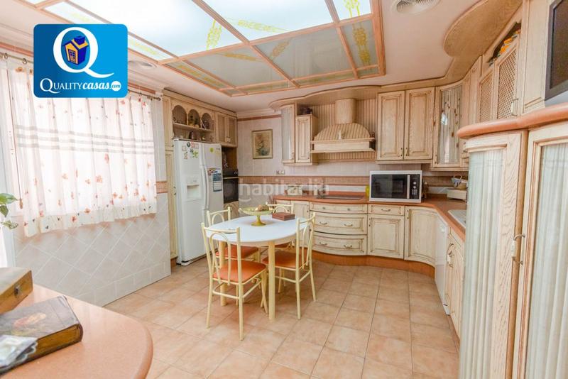 Foto bd096a94-abff-49e7-90fe-92de83f73362. Casa a schiera con parcheggio in Crevillente