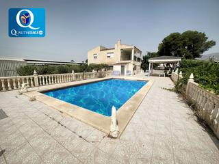 Xalet a Crevillente. Chalet en venta en polígono cachapets, 7 dormitorios.