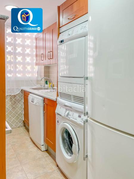 Foto 0680da88-a44c-485d-adf7-154d06875237. Apartament amb aparcament piscina a Playa Muchavista Campello (el)