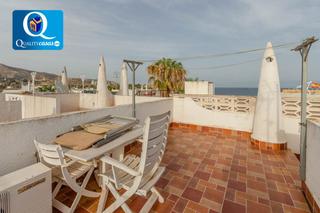 Casa adossada a Pueblo Español-Coveta Fumá. Adosado en venta en el amerador, 3 dormitorios.