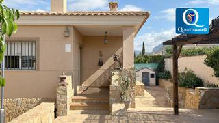 Xalet a Busot. Chalet en venta en pisnella, 4 dormitorios.