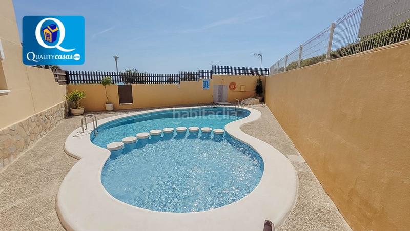 Foto 1902b7c7-7e07-47bb-80bc-5d060e888e53. Casa adossada amb aparcament piscina a Pueblo Español-Coveta Fumá Campello (el)