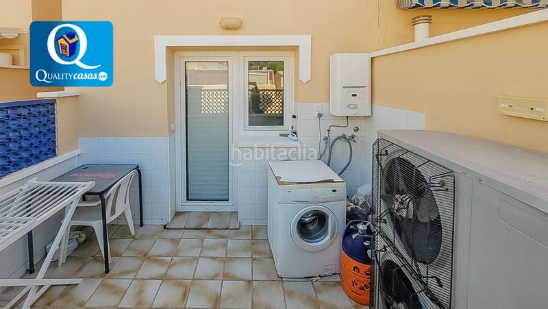 Foto 43caff6a-5fa8-43c5-a032-b70fe4947e92. Casa adossada amb aparcament piscina a Pueblo Español-Coveta Fumá Campello (el)