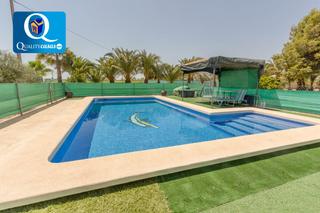 Xalet a Crevillente. Chalet en venta en crevillent, 4 dormitorios.