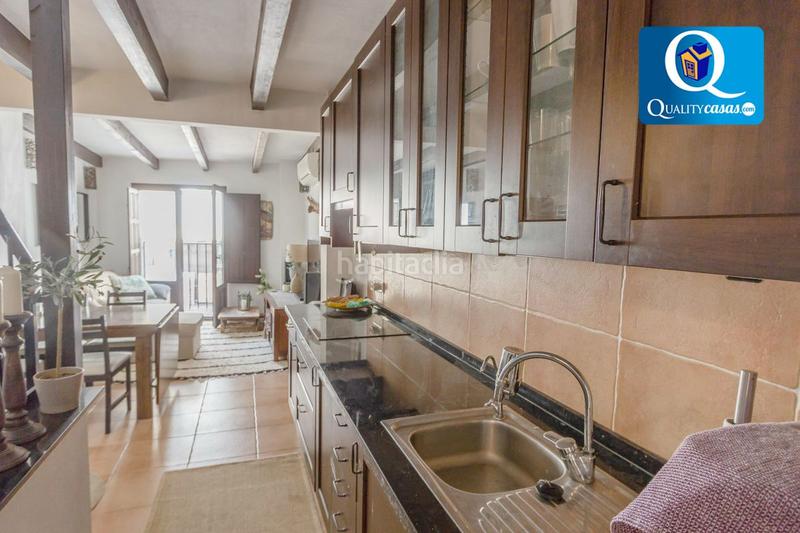 Foto 5e942d32-7293-4a66-9bf1-b604af705361. Duplex con riscaldamento in Casco Antiguo - Sta. Cruz - Ayuntamiento Alicante