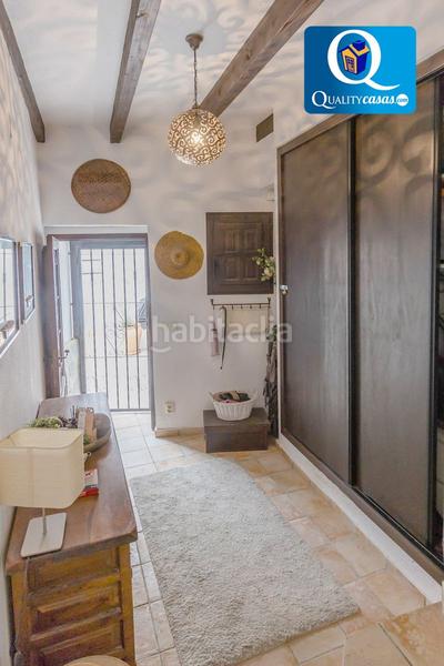 Foto c869d048-9572-4e00-a2f6-1e2667f286c1. Duplex con riscaldamento in Casco Antiguo - Sta. Cruz - Ayuntamiento Alicante