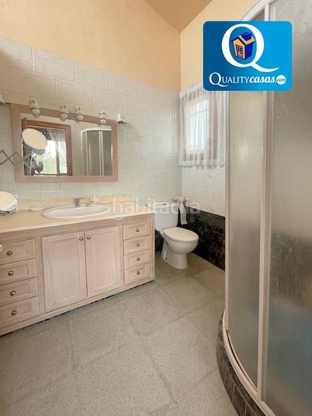 Foto 052b76f0-8f0d-471f-a47e-c9a258357480. Chalet villa en venta en elcheelx altabix, 5 dormitorios. en Elche / Elx